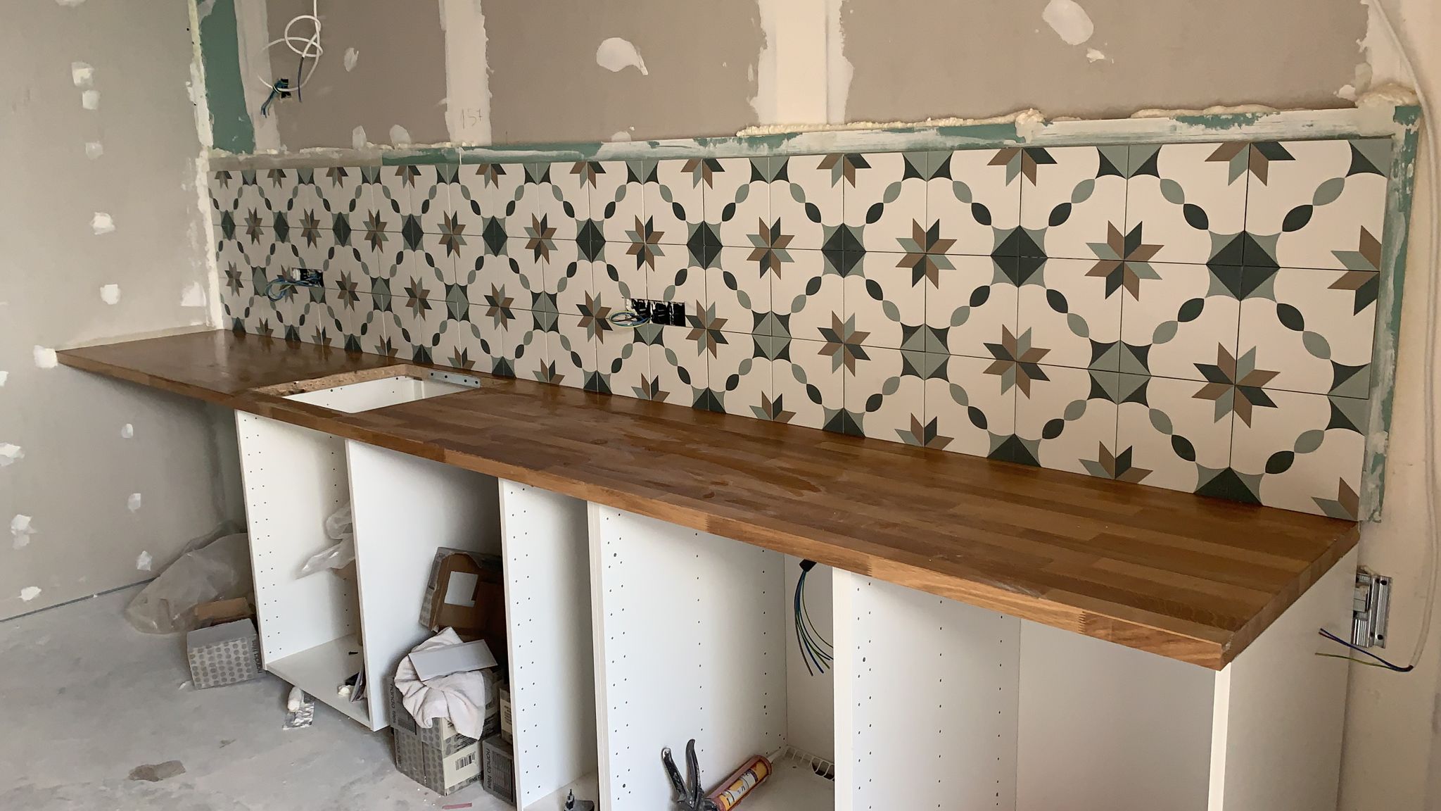 Reforma de cocina con suelo hidráulico